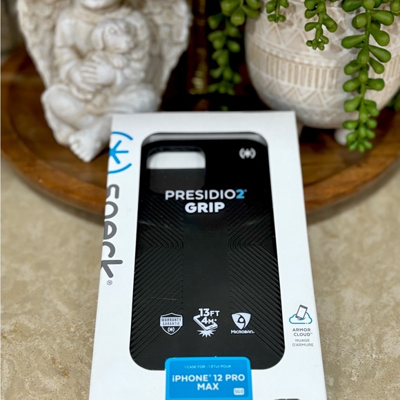 Speck Black Presidio2 Grip iPhone 12 Pro Max Phone Case - Picture 2 of 5